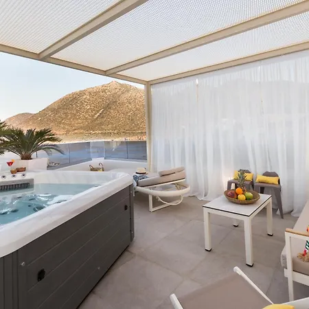 Iris, Beachfront, With Jacuzzi, Up To 9 Guests, Mpali Beach, Rethymno! Bali (Crete)