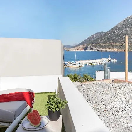 וילה Iris, Beachfront, With Jacuzzi, Up To 9 Guests, Mpali Beach, Rethymno!